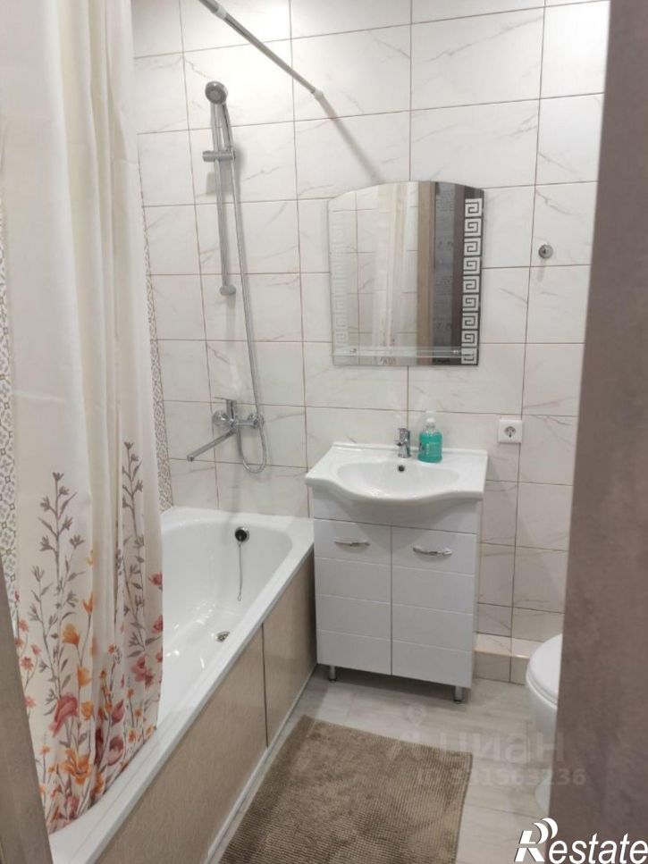 1-комн квартира ул Александра Курынова, 4 2,  д. 4 2,  к. 2