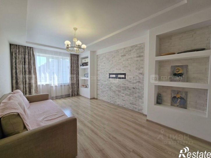4-комн квартира ул Юлиуса Фучика, 127,  д. 127