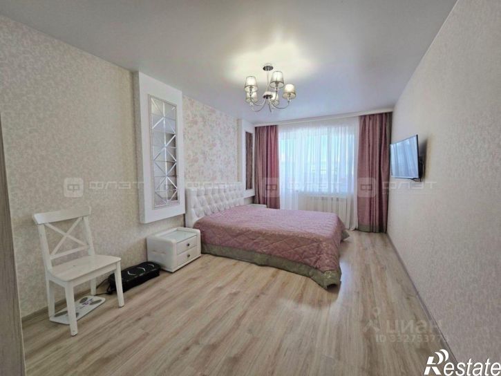 4-комн квартира ул Юлиуса Фучика, 127,  д. 127