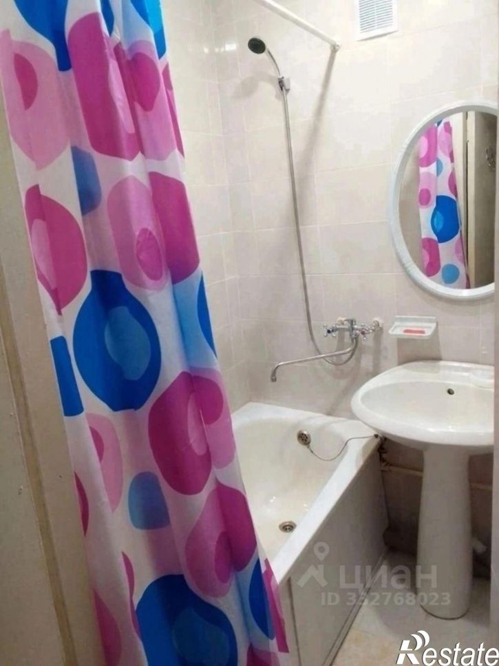 2-комн квартира ул Декабристов, 103,  д. 103