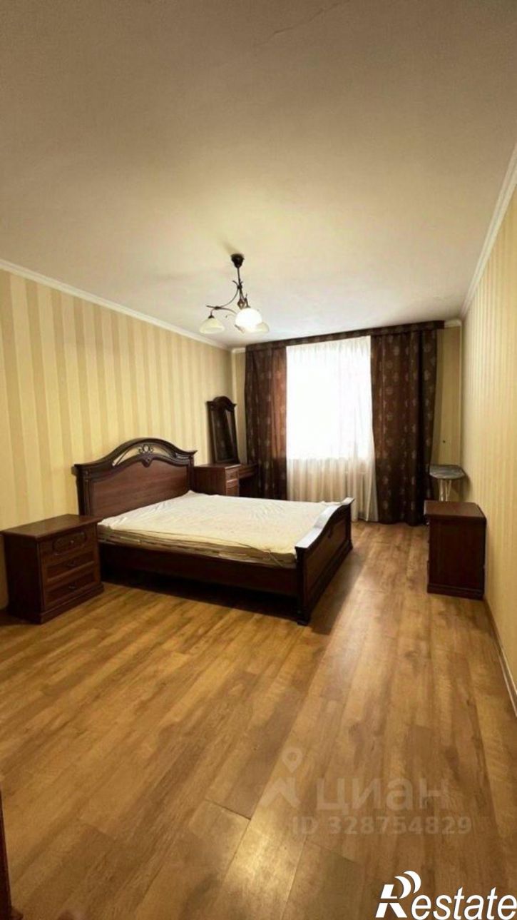 3-комн квартира ул Меридианная, 3,  д. 3