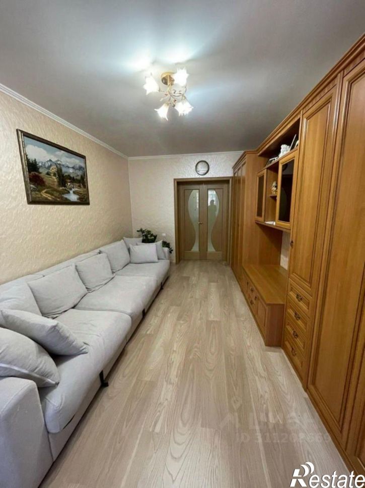 3-комн квартира ул Адоратского, 4,  д. 4