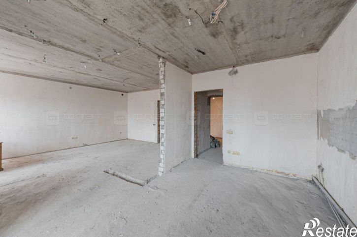 2-комн квартира ул. Галиаскара Камала, дом 49
