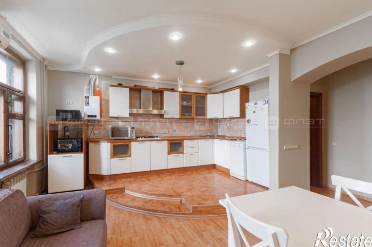2-комн квартира ул. Павлюхина, дом 85