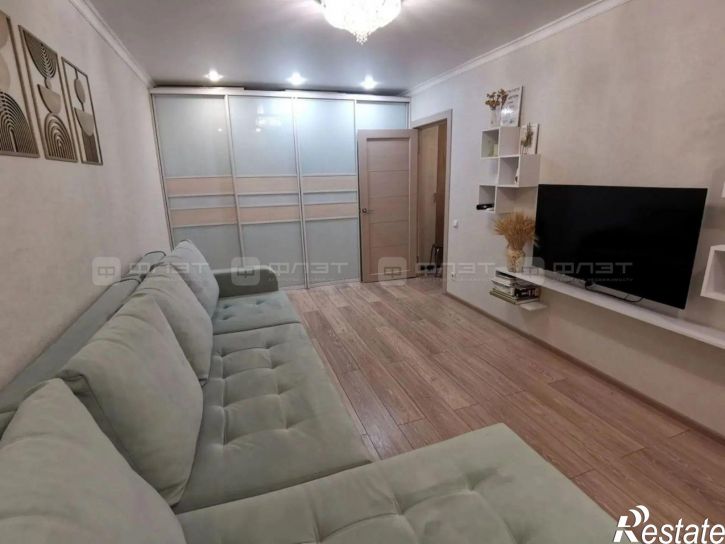 2-комн квартира пр-кт. Фатыха Амирхана, дом 93