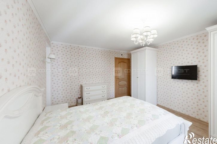 3-комн квартира ул. Академика Завойского, дом 25