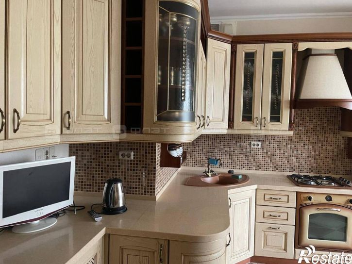 3-комн квартира ул. Юлиуса Фучика, дом 12а