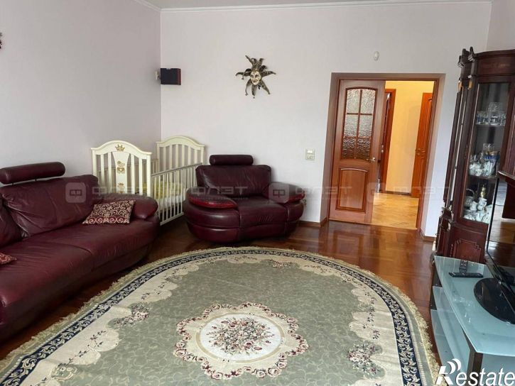 3-комн квартира ул. Юлиуса Фучика, дом 12а