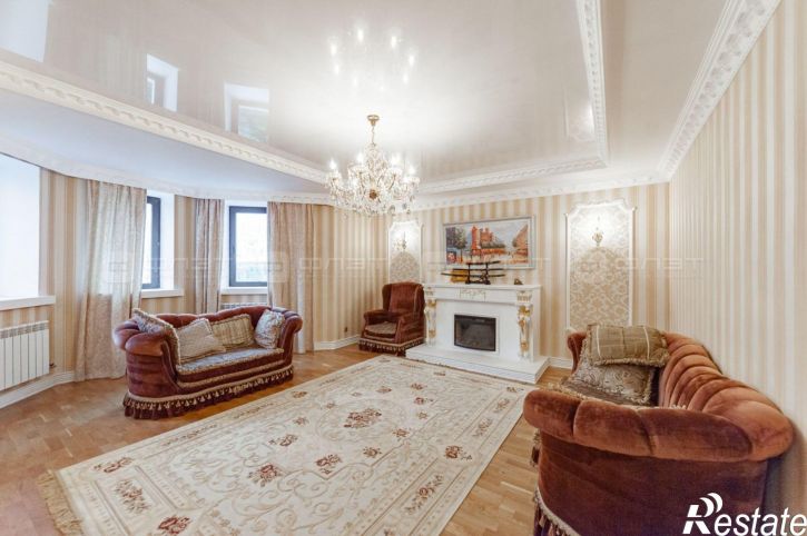 3-комн квартира ул. Лево-Булачная, дом 16