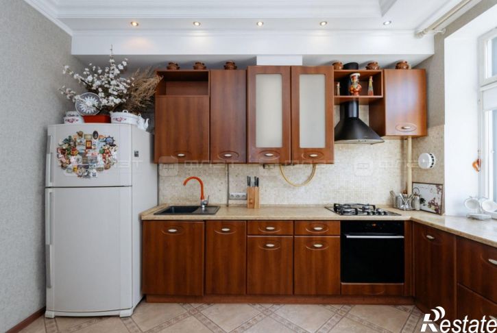 3-комн квартира ул. Бутлерова, дом 31