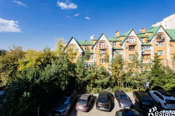 3-комн квартира ул. Бутлерова, дом 31