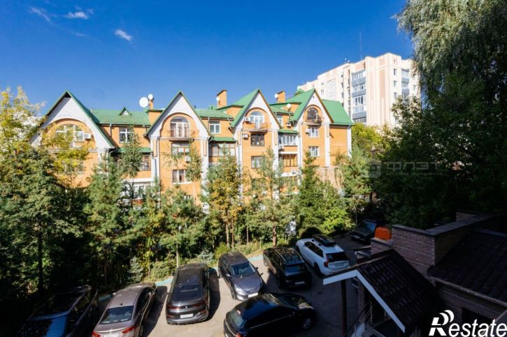 3-комн квартира ул. Бутлерова, дом 31