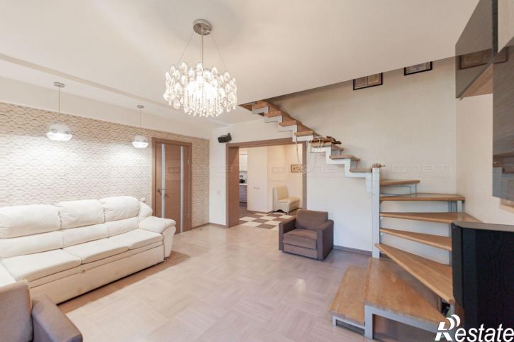5-комн квартира ул. Халезова, дом 29