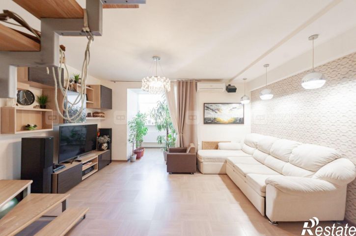5-комн квартира ул. Халезова, дом 29