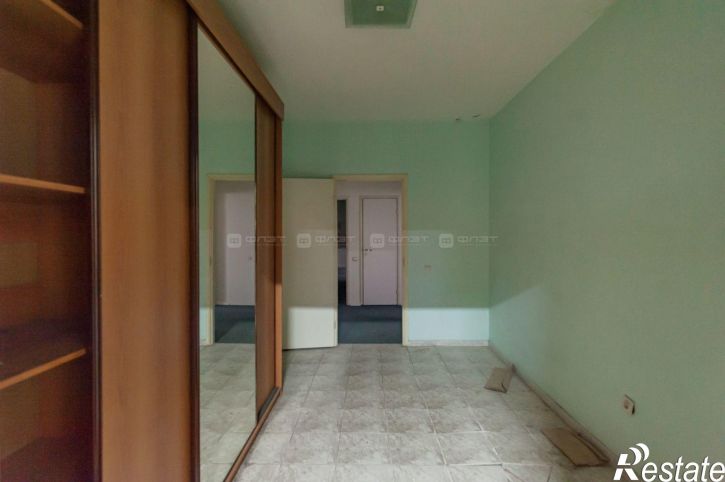 3-комн квартира ул. Галиаскара Камала, дом 49