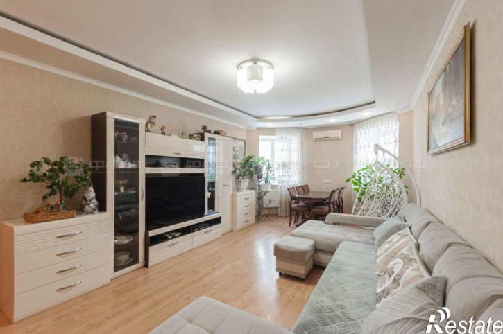 3-комн квартира ул. Болотникова, дом 9