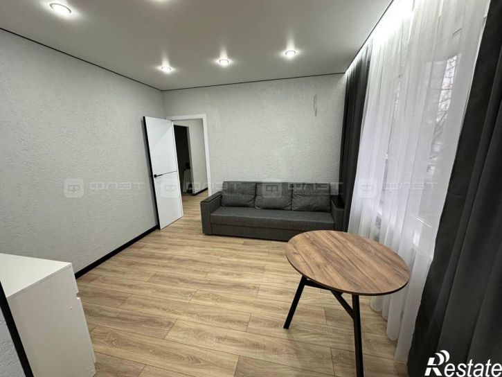 2-комн квартира ул. Короленко, дом 67