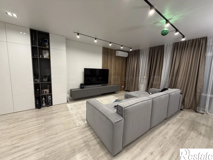 3-комн квартира ул. Короленко, дом 28б