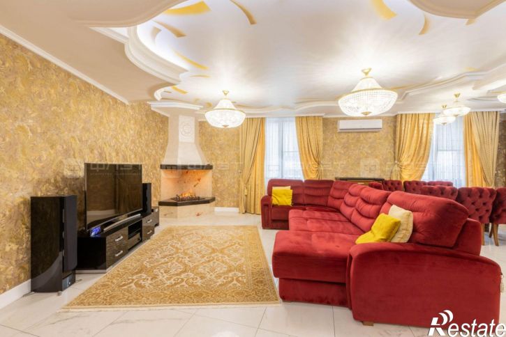 3-комн квартира ул. Габдуллы Кариева, дом 10