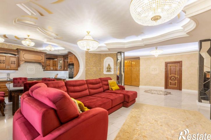 3-комн квартира ул. Габдуллы Кариева, дом 10