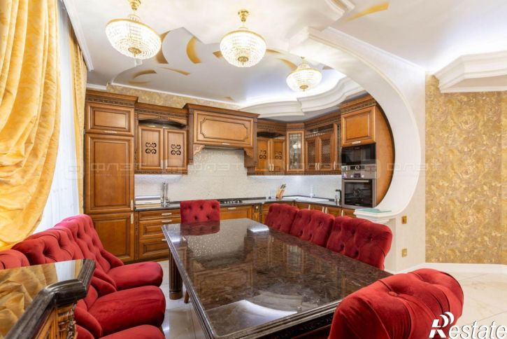 3-комн квартира ул. Габдуллы Кариева, дом 10