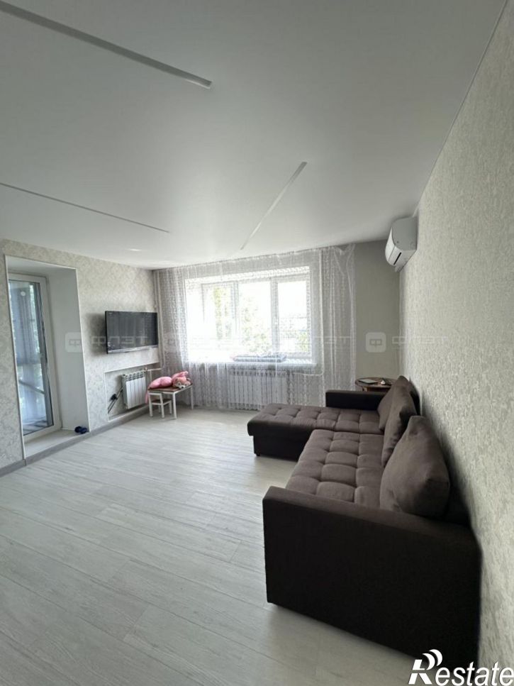 3-комн квартира ул. Короленко, дом 53