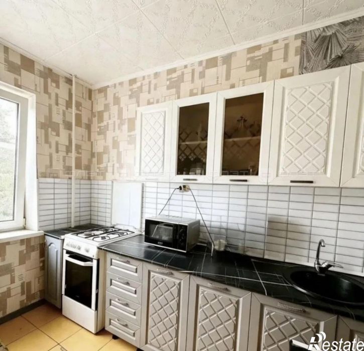 3-комн квартира ул. Серова, дом 12