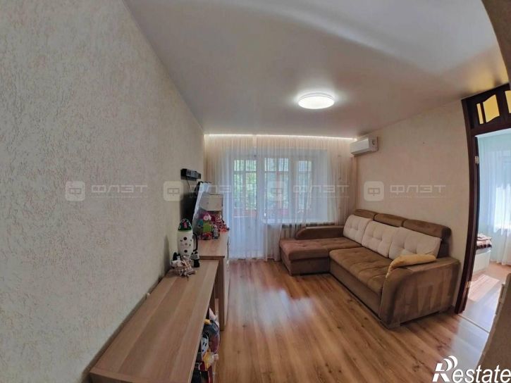 3-комн квартира ул. Павлюхина, дом 122