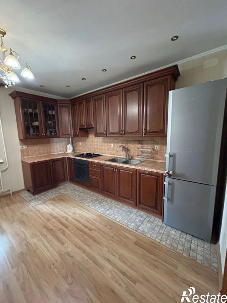 3-комн квартира ул. Гвардейская, дом 16Б