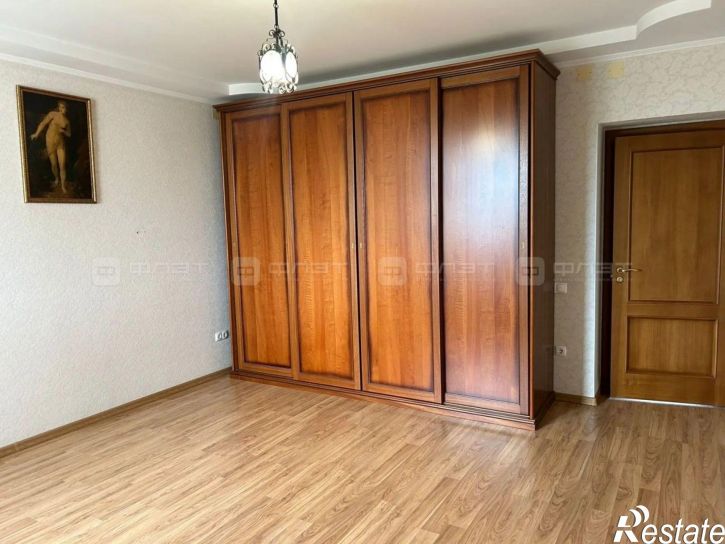 3-комн квартира ул. Гвардейская, дом 16Б