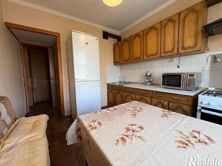3-комн квартира ул. Адоратского, дом 21