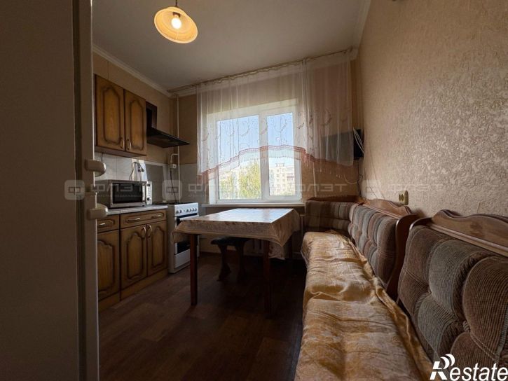3-комн квартира ул. Адоратского, дом 21
