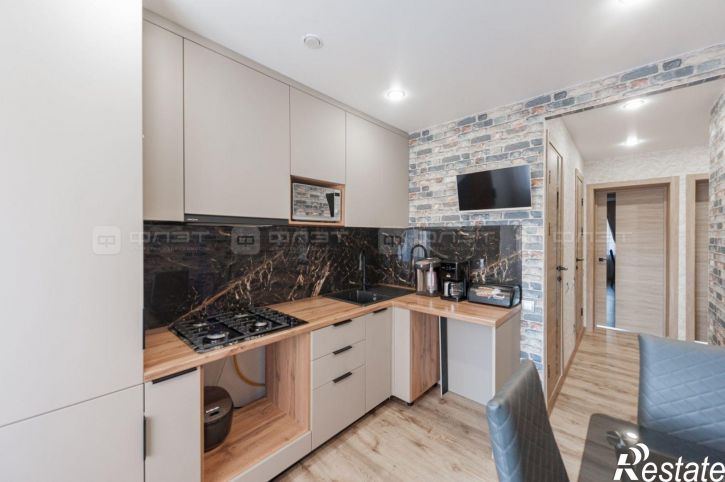 3-комн квартира ул. Академика Парина, дом 6