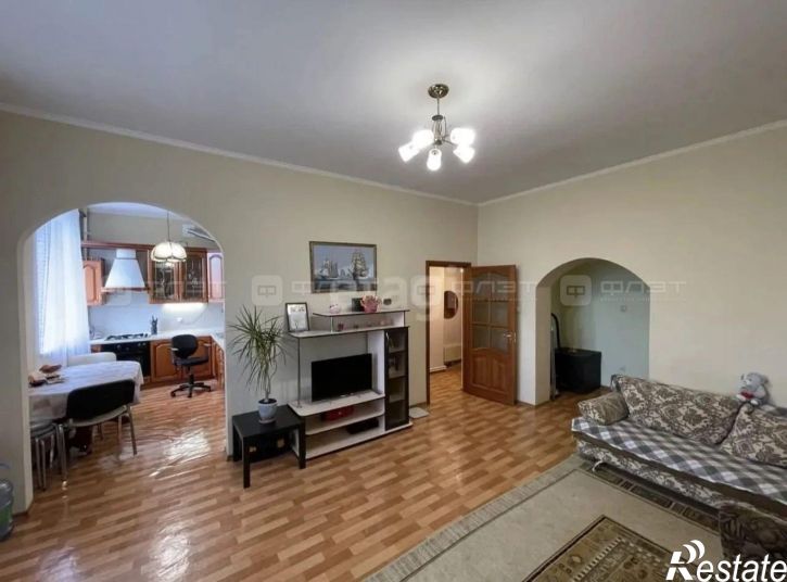 2-комн квартира ул. Мулланура Вахитова, дом 8