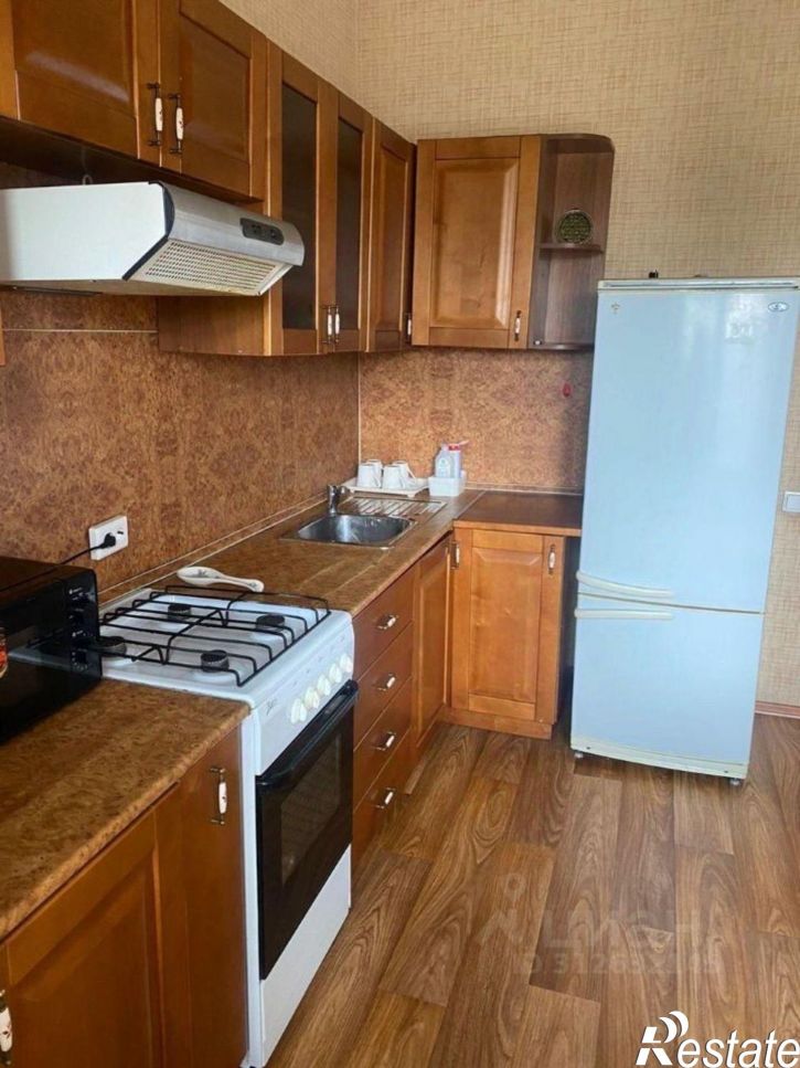 1-комн квартира пр-кт Победы, 230,  д. 230