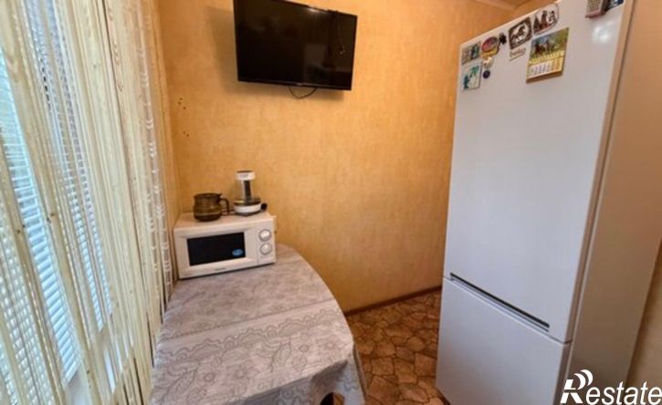 3-комн квартира ул Короленко, 71,  д. 71