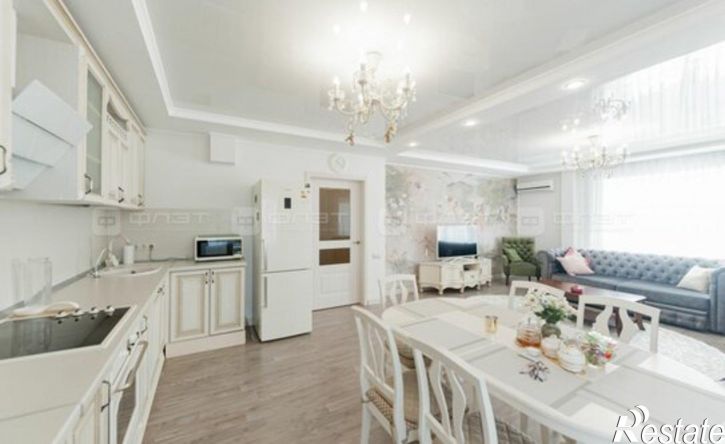 3-комн квартира ул Чингиза Айтматова, 8,  д. 8