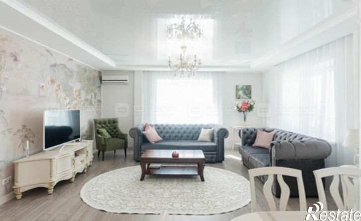 3-комн квартира ул Чингиза Айтматова, 8,  д. 8