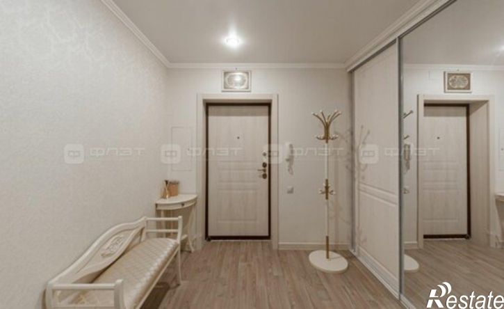 3-комн квартира ул Чингиза Айтматова, 8,  д. 8