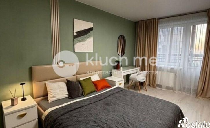 2-комн квартира ул Рауиса Гареева, 102 1,  д. 102 1,  к. 1