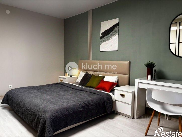 2-комн квартира ул Рауиса Гареева, 102 1,  д. 102 1,  к. 1
