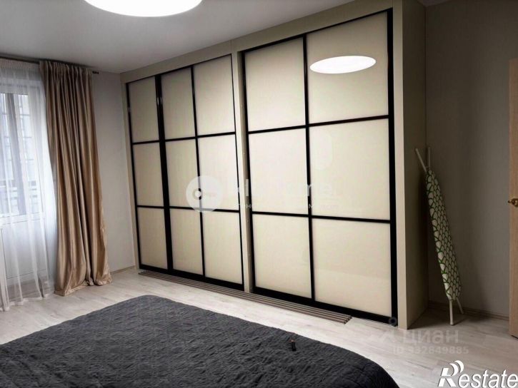 2-комн квартира ул Рауиса Гареева, 102 1,  д. 102 1,  к. 1
