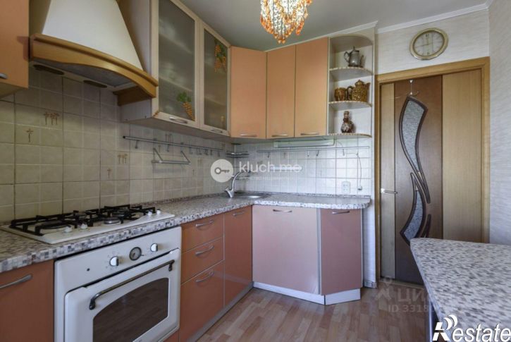 3-комн квартира ул Адоратского, 27,  д. 27