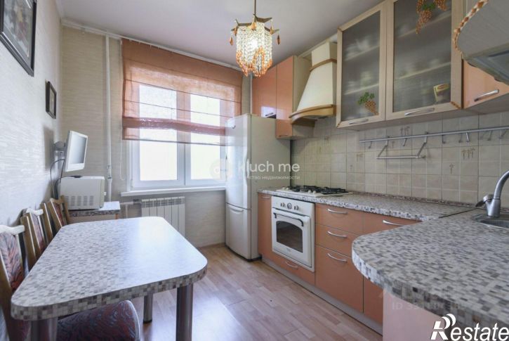 3-комн квартира ул Адоратского, 27,  д. 27