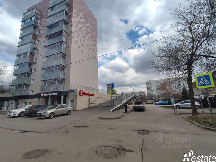 Гараж/парковка ул 2-я Ленинградская, 4,  д. 4
