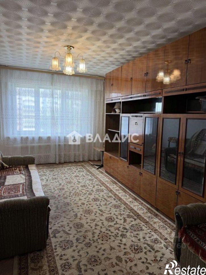 3-комн квартира ул Адоратского, 47,  д. 47