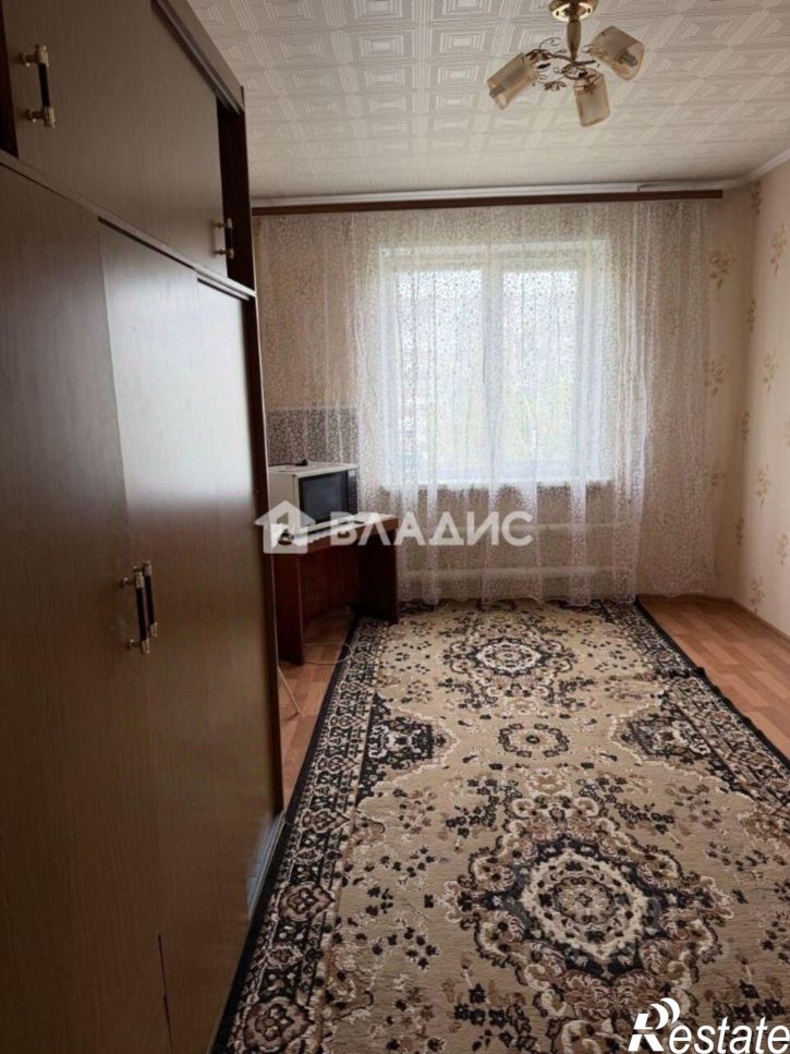 3-комн квартира ул Адоратского, 47,  д. 47