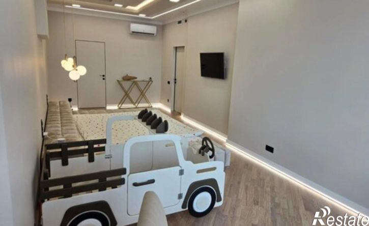 5-комн квартира пр-кт Альберта Камалеева, 1,  д. 1