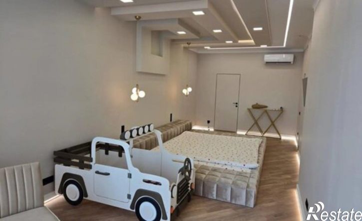 5-комн квартира пр-кт Альберта Камалеева, 1,  д. 1