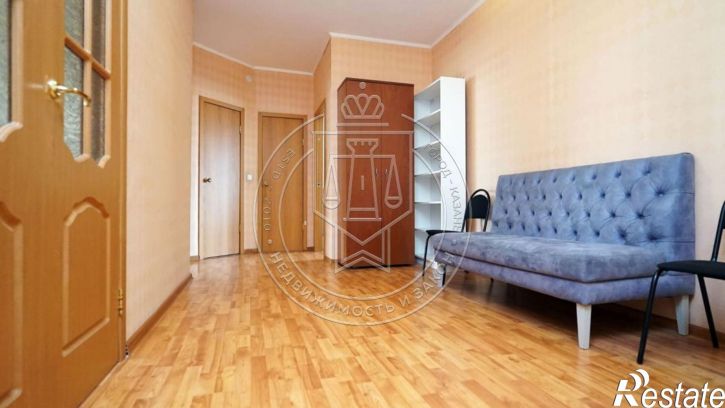 3-комн квартира Космонавтов ул, 42А